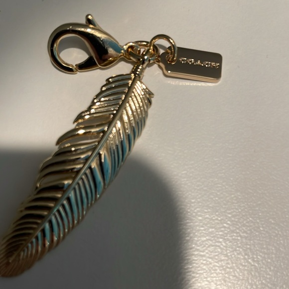 Coach Gold Feather Charm - Picture 3 of 3